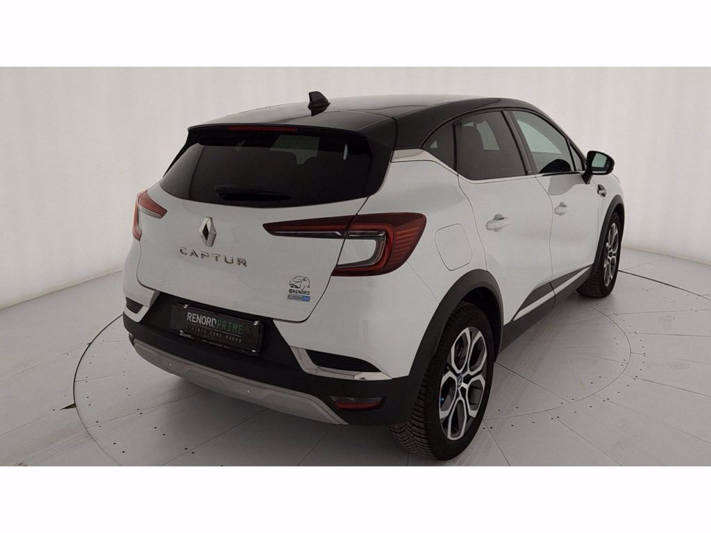 RENAULT Captur 1.6 E-Tech phev Intens 160cv auto