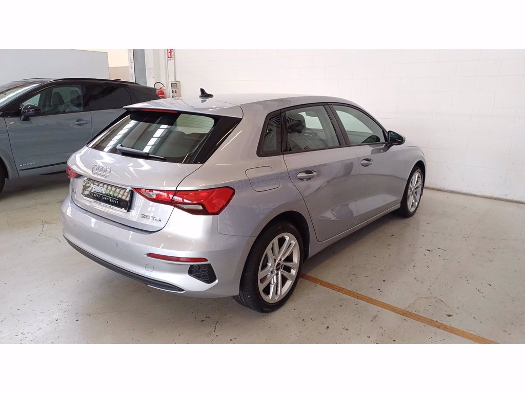 AUDI A3 Sportback 35 2.0 TDI Business S tronic